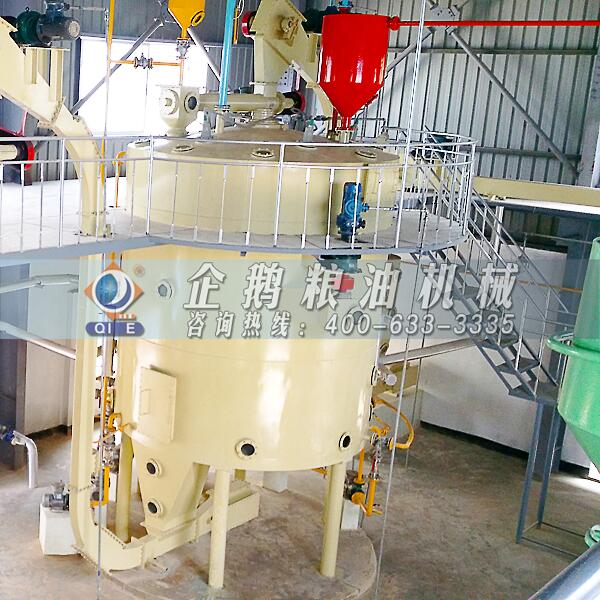 浸出油設備選購法則,企鵝廠家深度解析(圖1) 食用油浸出設備